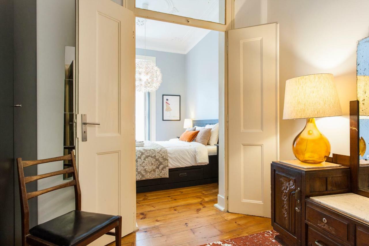 Bairro Alto 3 Bedroom Patio Flat! Lisbon Luaran gambar