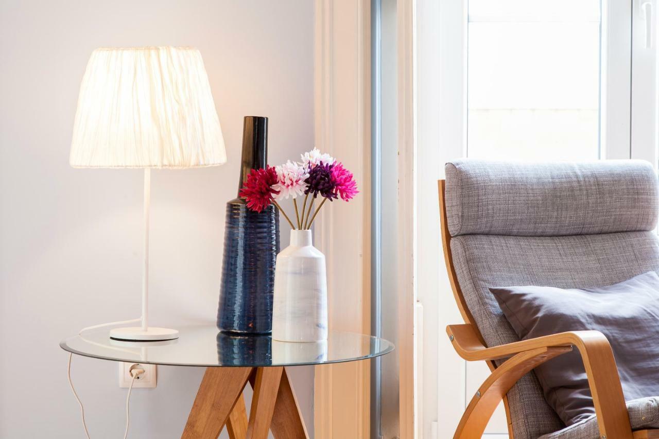 Bairro Alto 3 Bedroom Patio Flat! Lisbon Luaran gambar